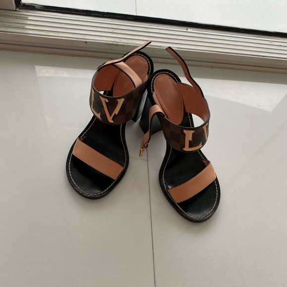 Lv shoes - Picture 7 of 10